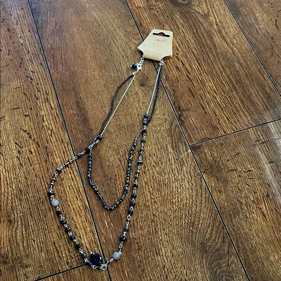 Elegant Navy and Silver Beaded Necklace - Picture 1 of 3